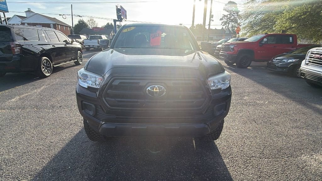 View vehicle photo 2