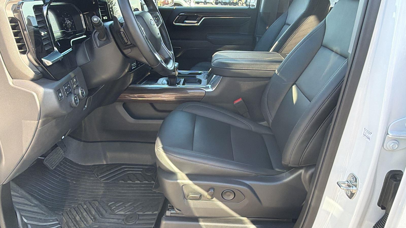 2025 Chevrolet Silverado 1500 LT Trail Boss - Photo 13