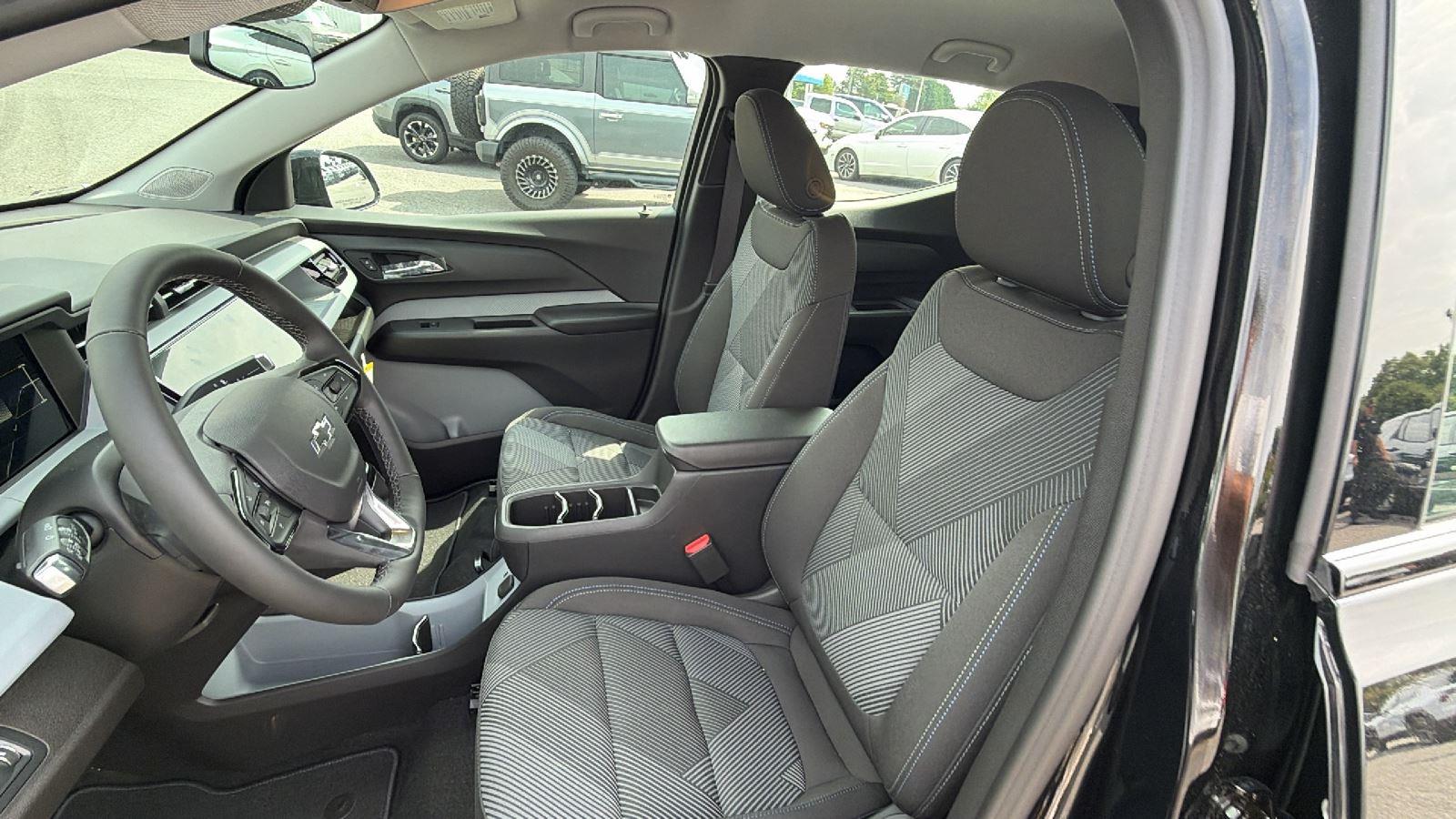2027 Chevrolet Bolt LT - Photo 14