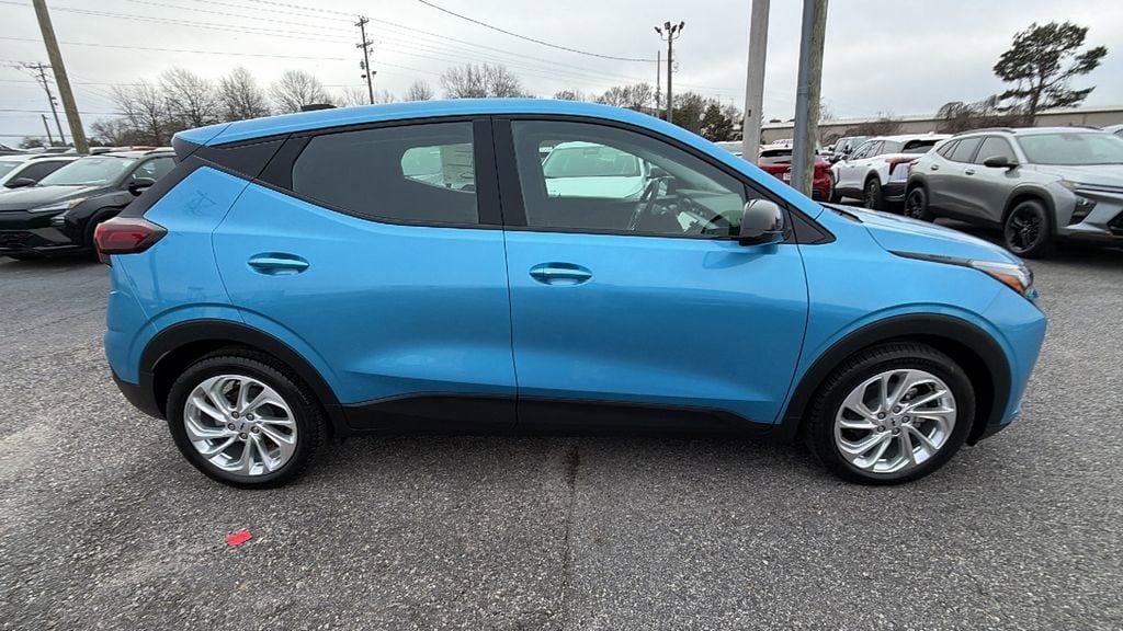 New 2027 Chevrolet Bolt LT SUV