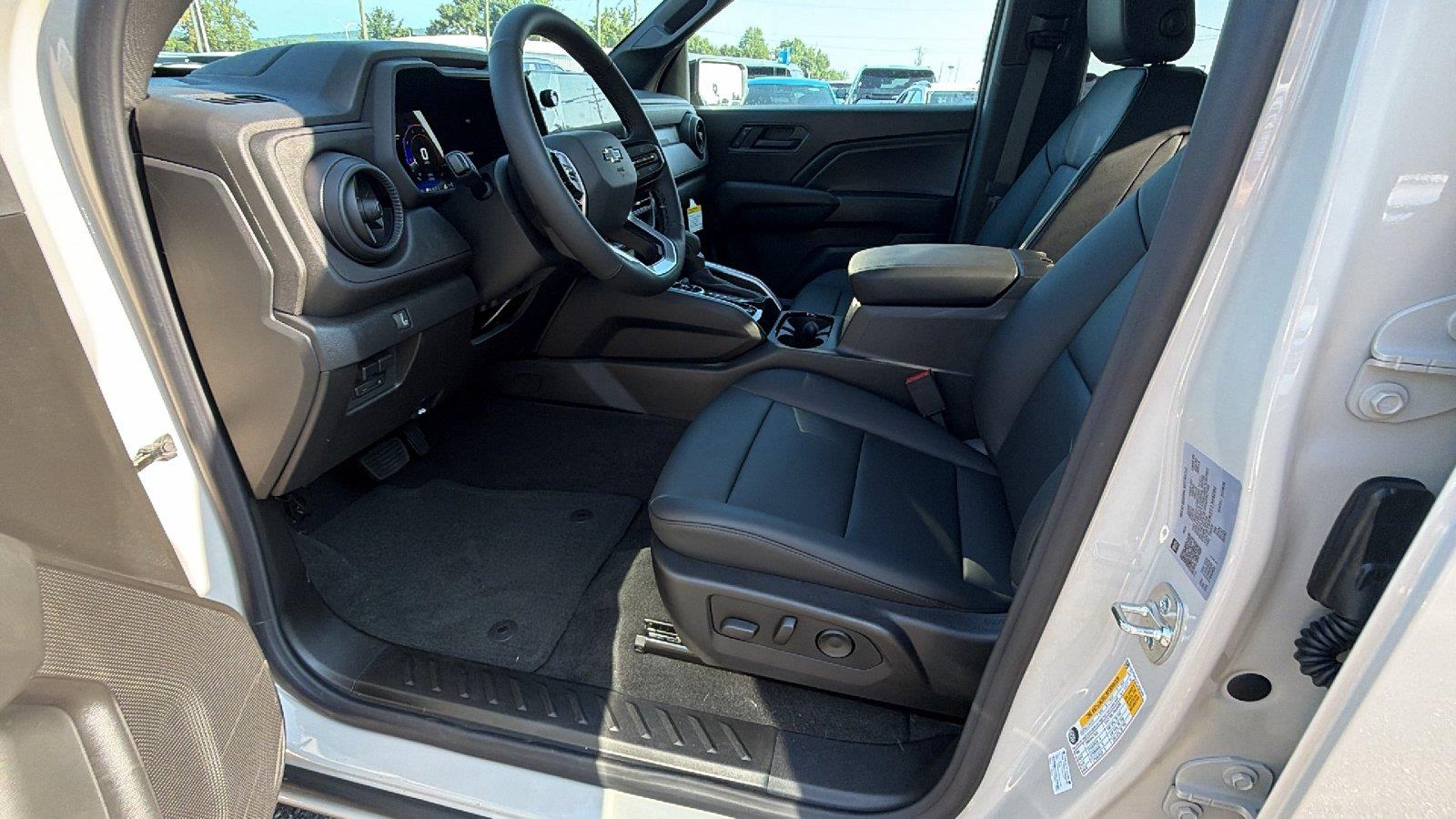 2026 Chevrolet Colorado Trail Boss - Photo 16