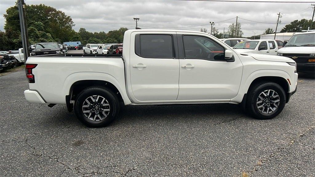 Used 2022 Nissan Frontier Crew Cab SV 4x2 Truck Crew Cab