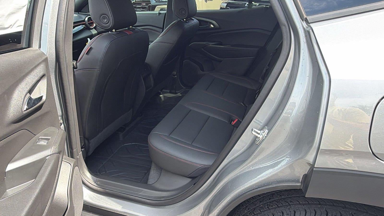 2026 Chevrolet Trax RS - Photo 18