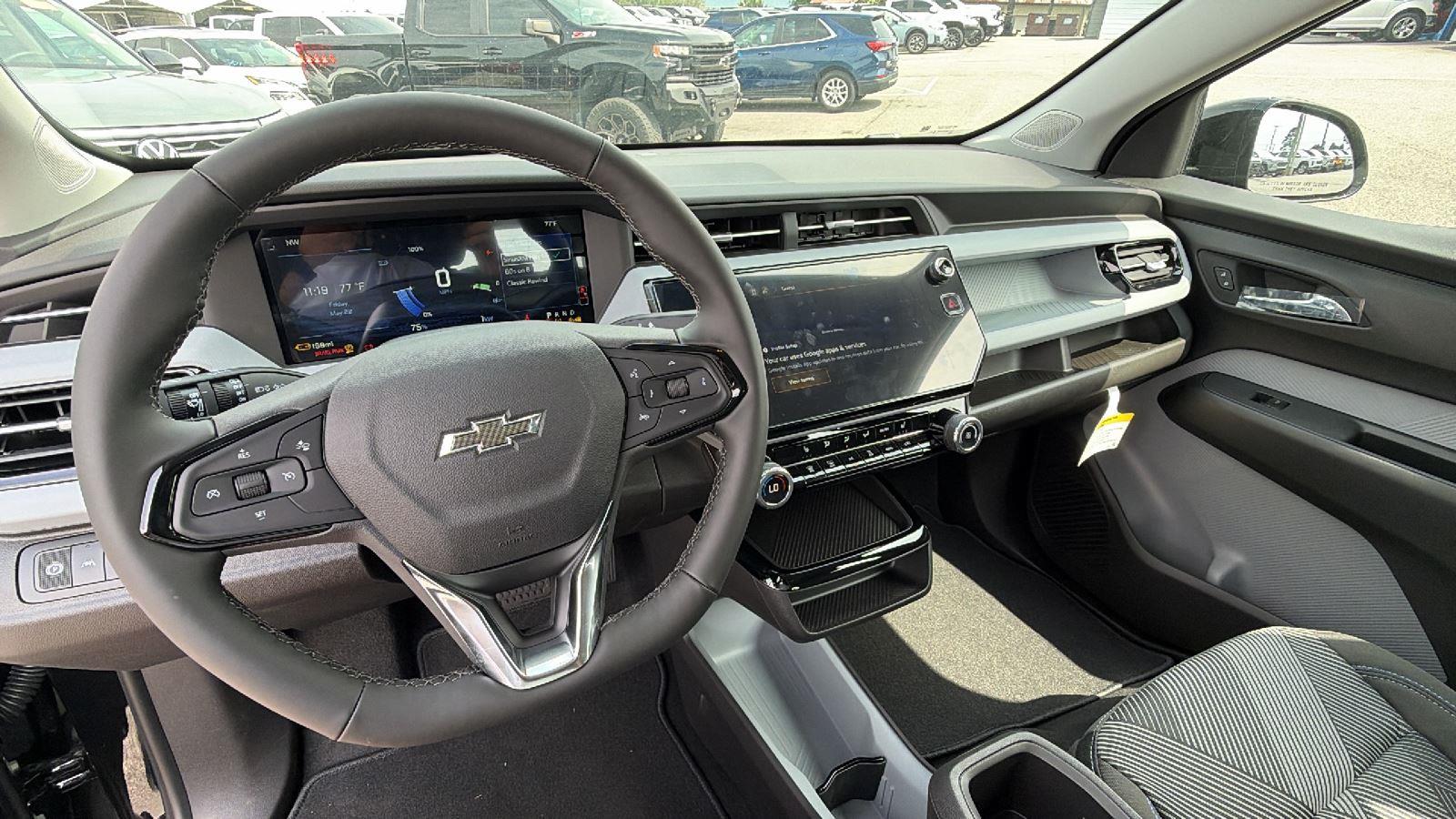 2027 Chevrolet Bolt LT - Photo 18
