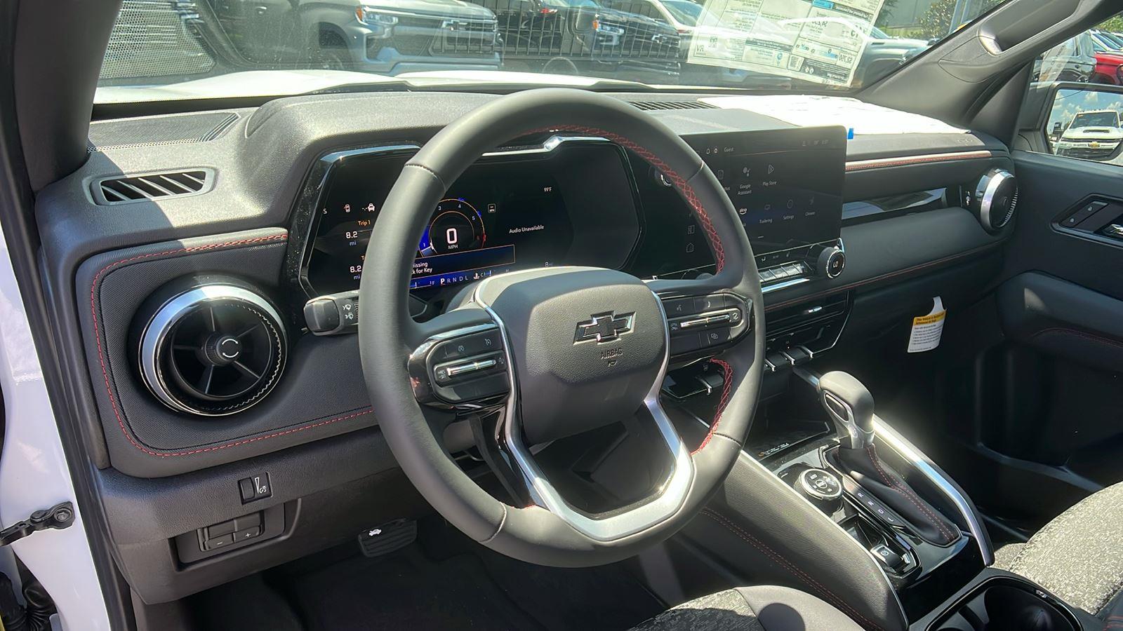 2025 Chevrolet Colorado Z71 - Photo 18