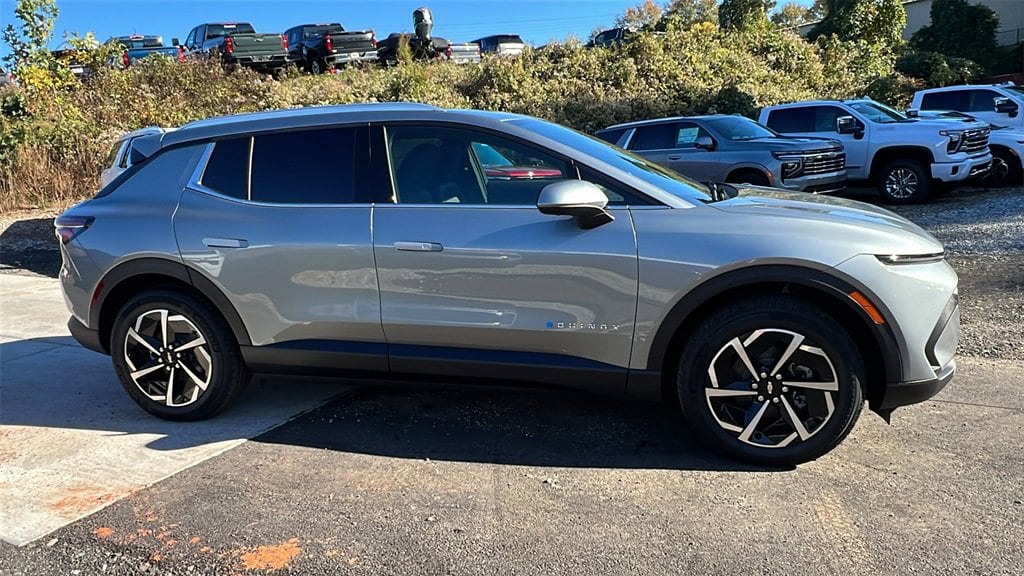 New 2026 Chevrolet Equinox EV LT SUV