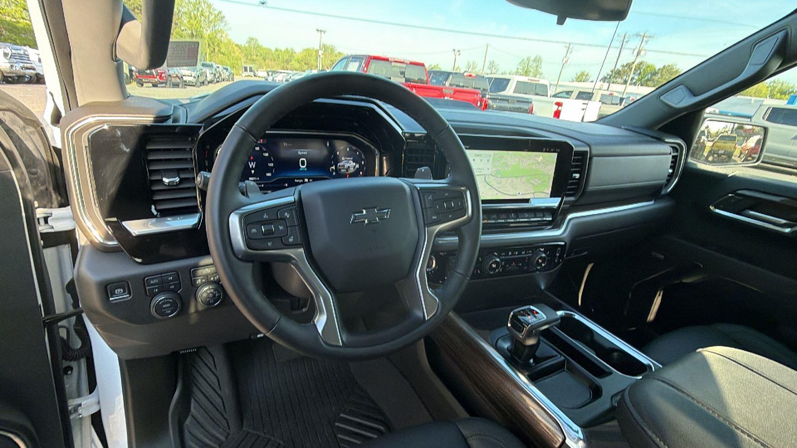 2025 Chevrolet Silverado 1500 LT Trail Boss - Photo 21
