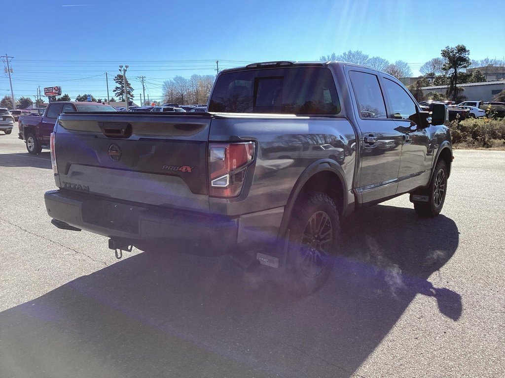 2021 Nissan Titan PRO-4X photo 2