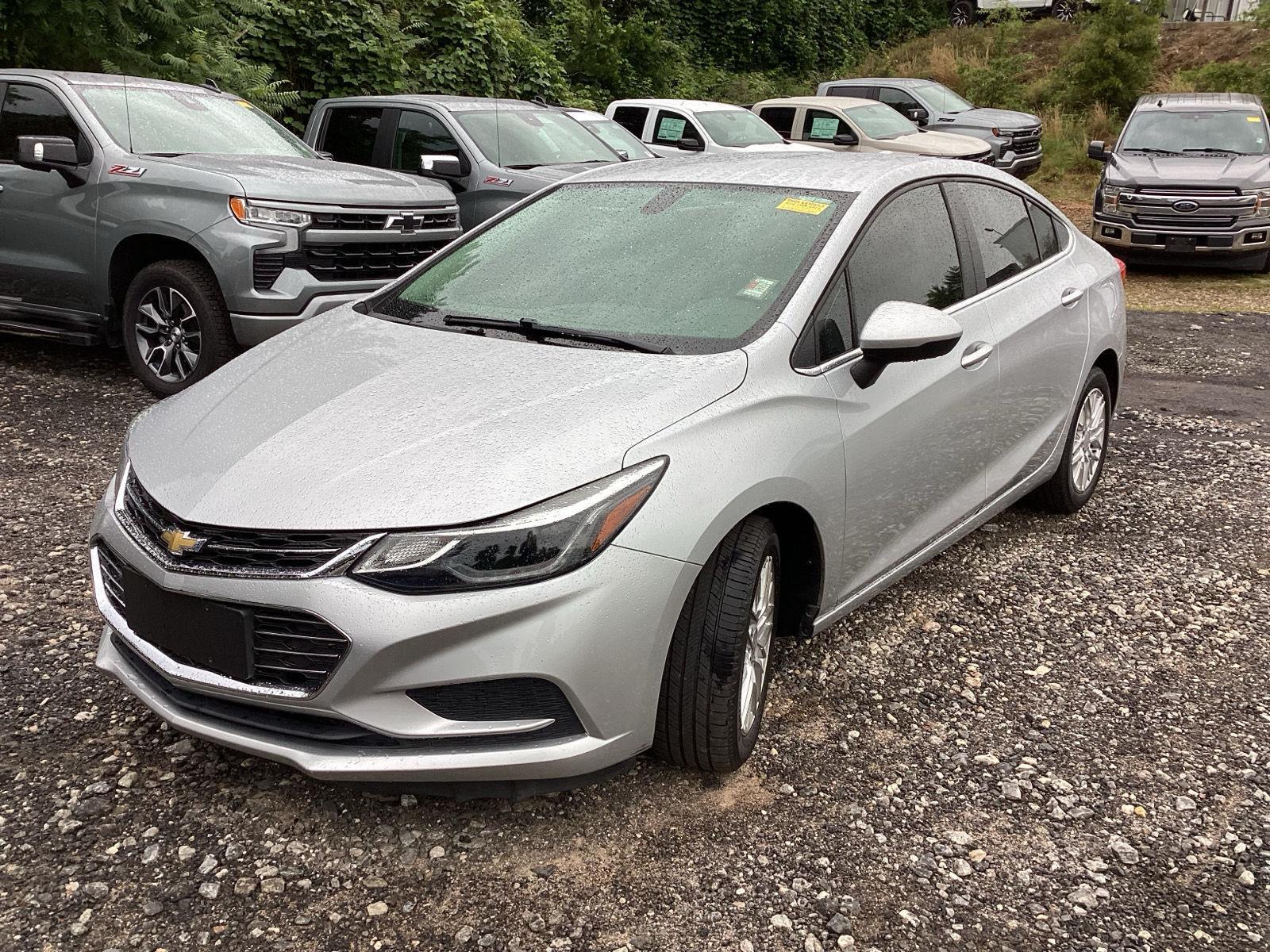 Used 2018 Chevrolet Cruze LT with VIN 1G1BE5SM5J7214989 for sale in Cumming, GA