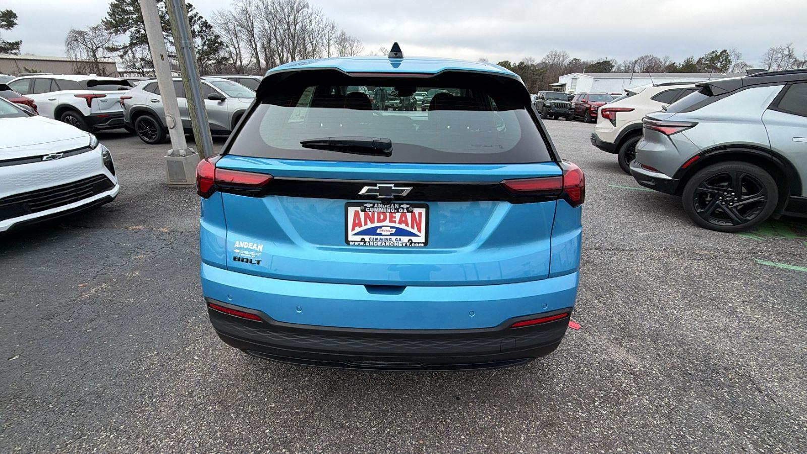 2027 Chevrolet Bolt LT - Photo 6