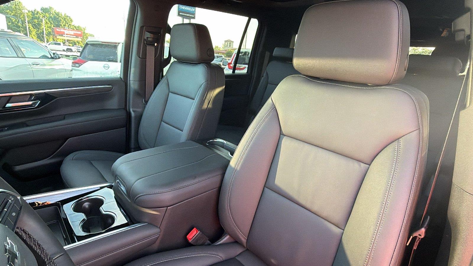 2026 Chevrolet Suburban Z71 - Photo 17