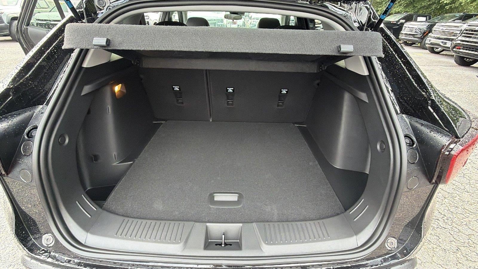2026 Chevrolet Trax LT - Photo 13
