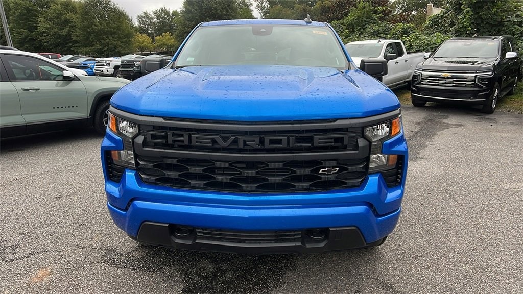 New 2025 Chevrolet Silverado 1500 Custom Truck
