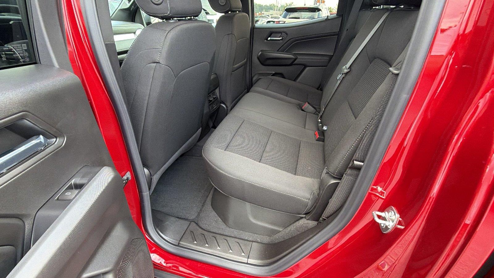 2026 Chevrolet Colorado LT - Photo 18