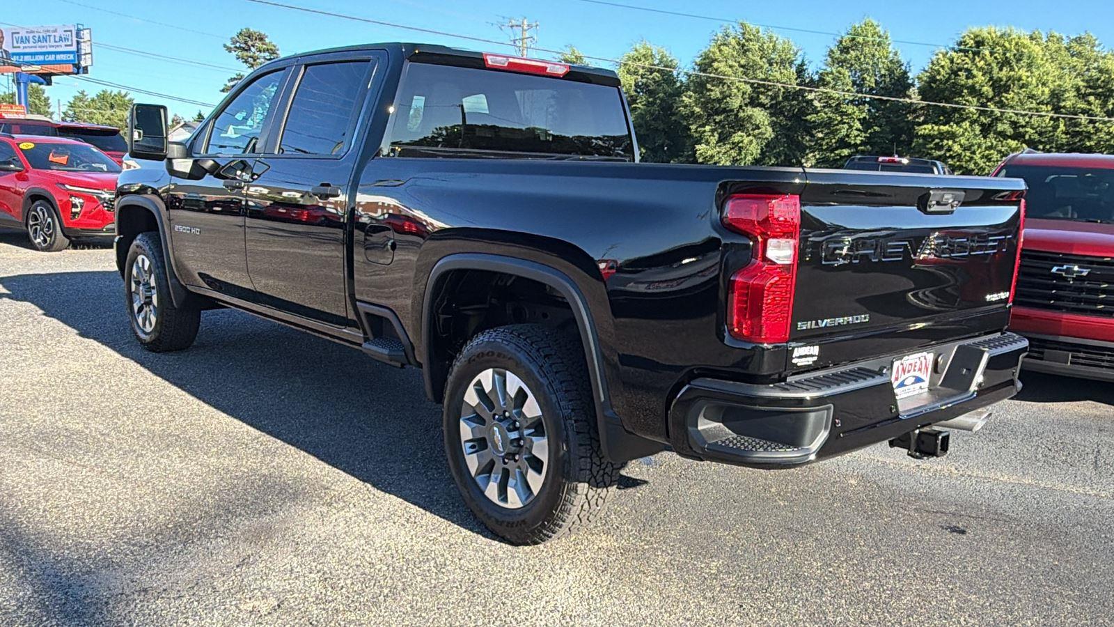 2026 Chevrolet Silverado 2500 HD Custom - Photo 11