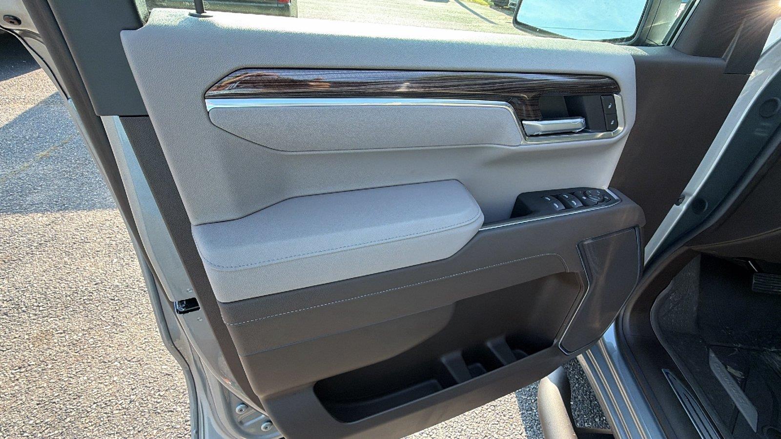 2026 Chevrolet Silverado 1500 RST - Photo 13
