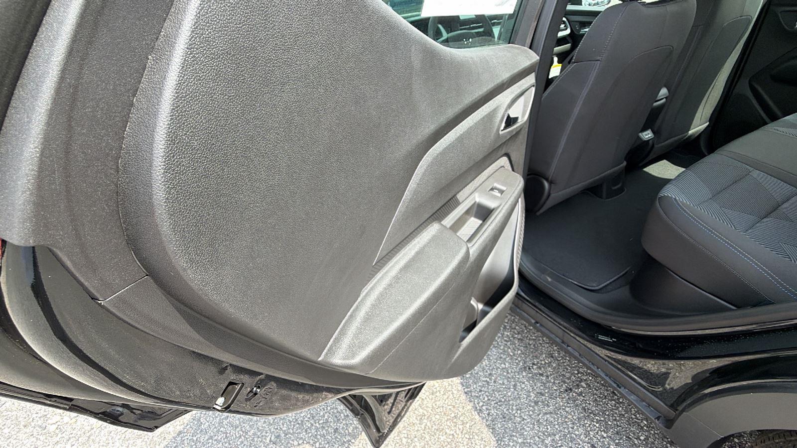 2027 Chevrolet Bolt LT - Photo 15