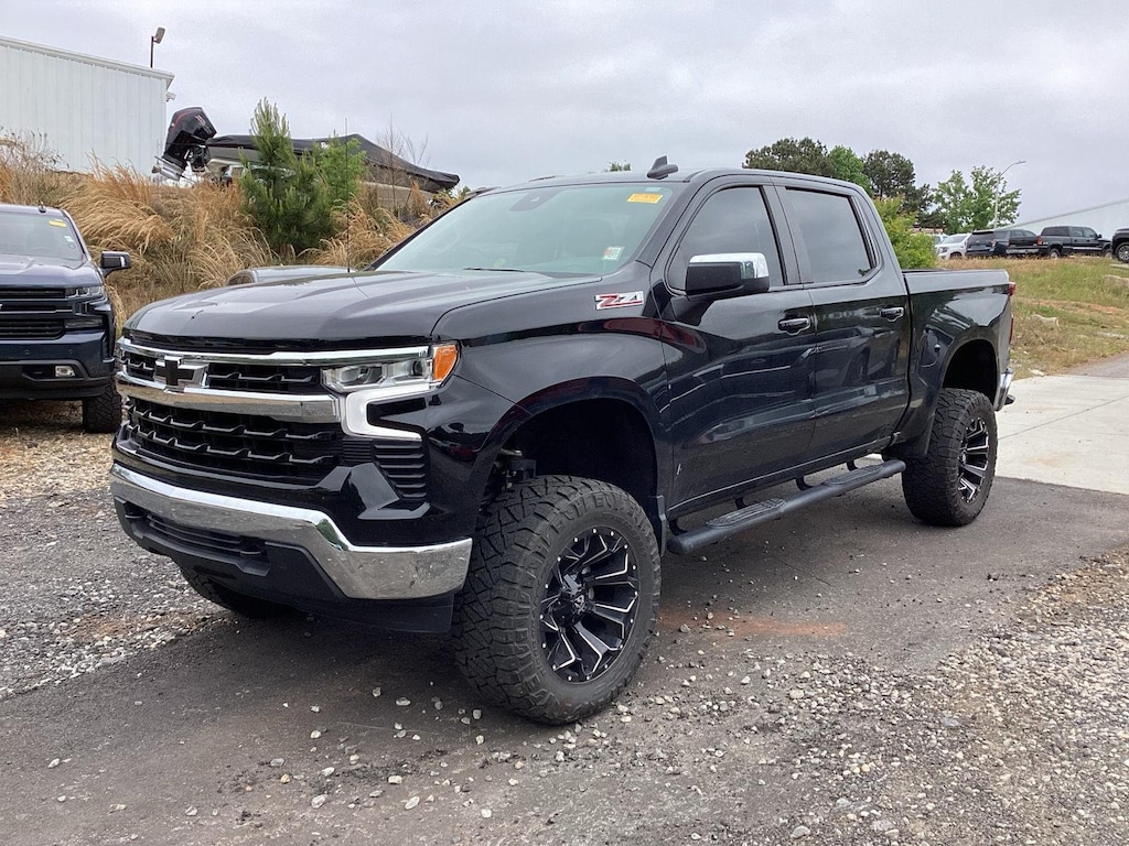 Used 2023 Chevrolet Silverado 1500 LT Truck Crew Cab