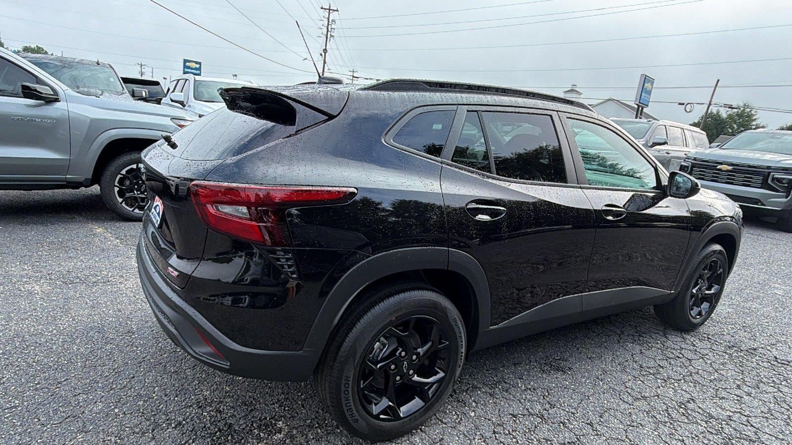 2026 Chevrolet Trax LT - Photo 8