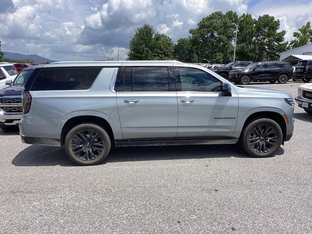 Used 2025 Chevrolet Suburban Premier SUV