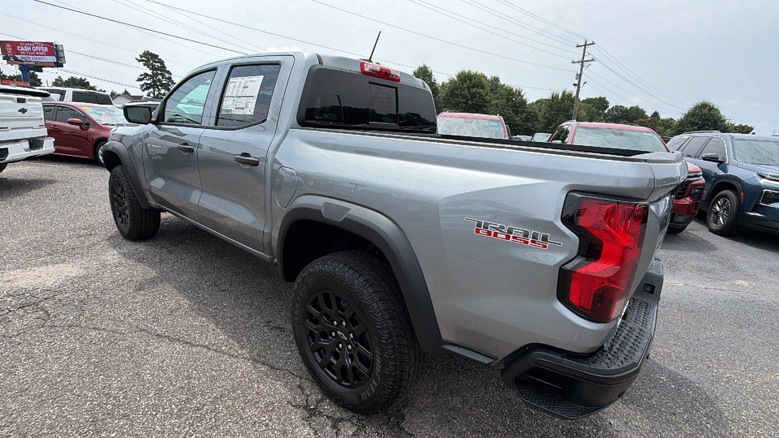 2026 Chevrolet Colorado Trail Boss - Photo 10