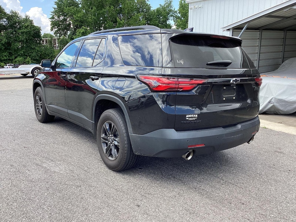 Used 2022 Chevrolet Traverse LT Leather SUV