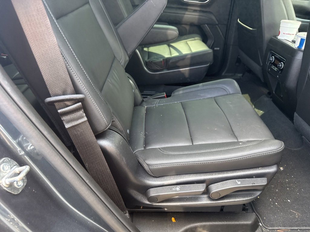 2021 Chevrolet Tahoe LT photo 3
