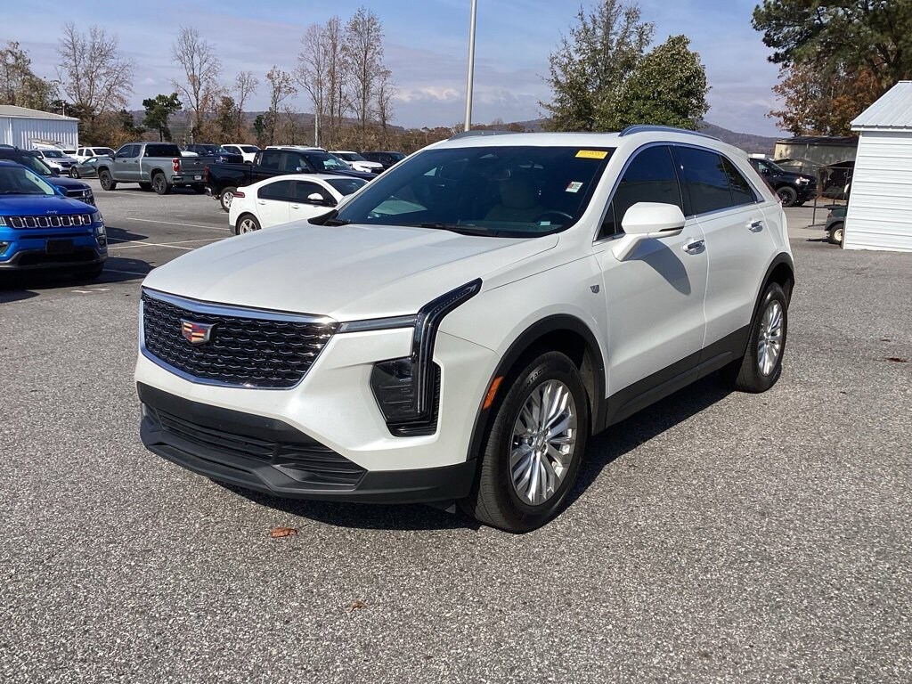 Used 2024 CADILLAC XT4 Luxury SUV