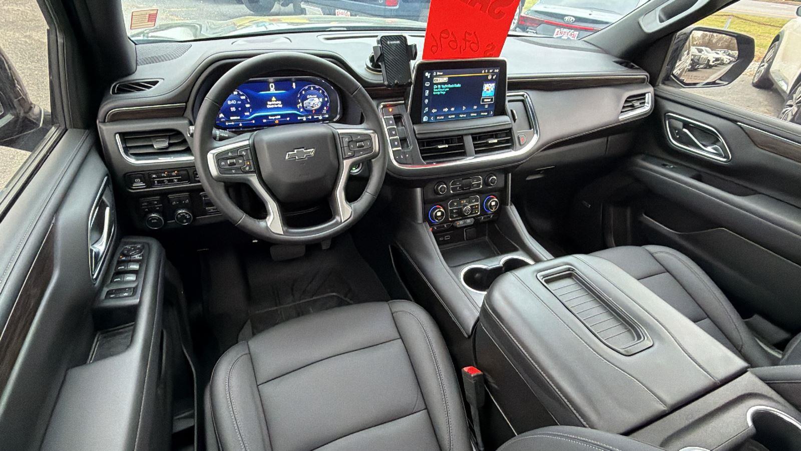 2024 Chevrolet Suburban Z71 - Photo 24