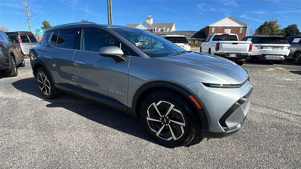 New 2026 Chevrolet Equinox EV LT SUV