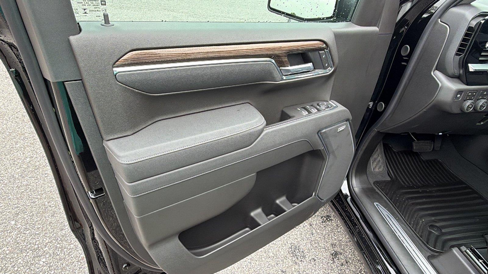 2026 Chevrolet Silverado 1500 RST - Photo 13