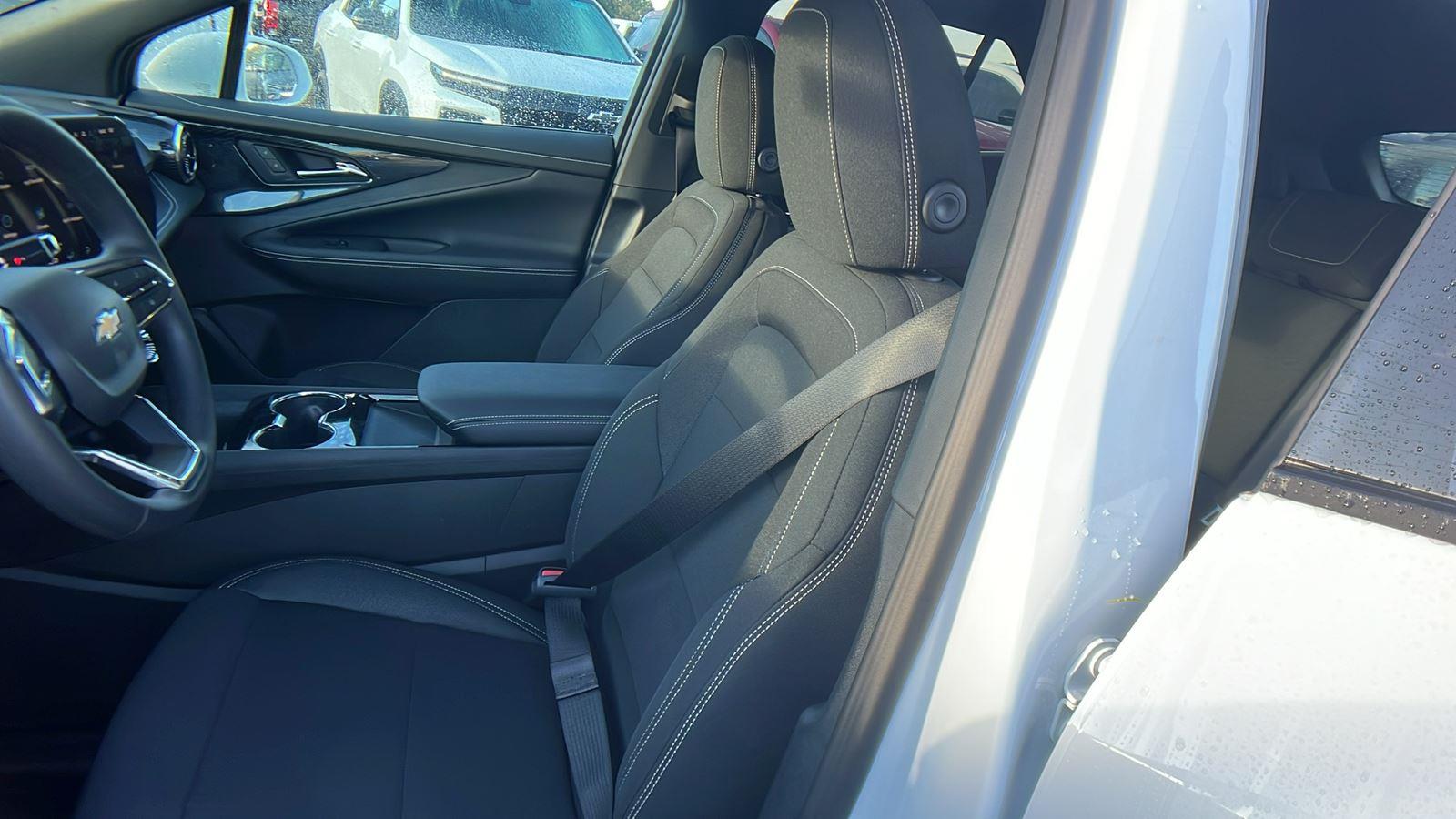 2026 Chevrolet Blazer EV LT - Photo 14