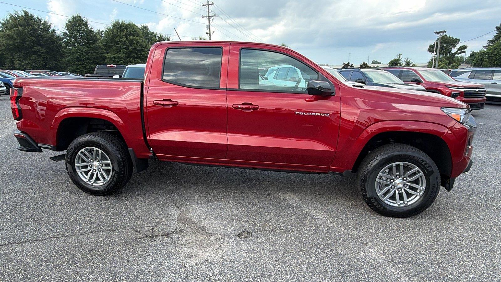 2026 Chevrolet Colorado LT - Photo 7