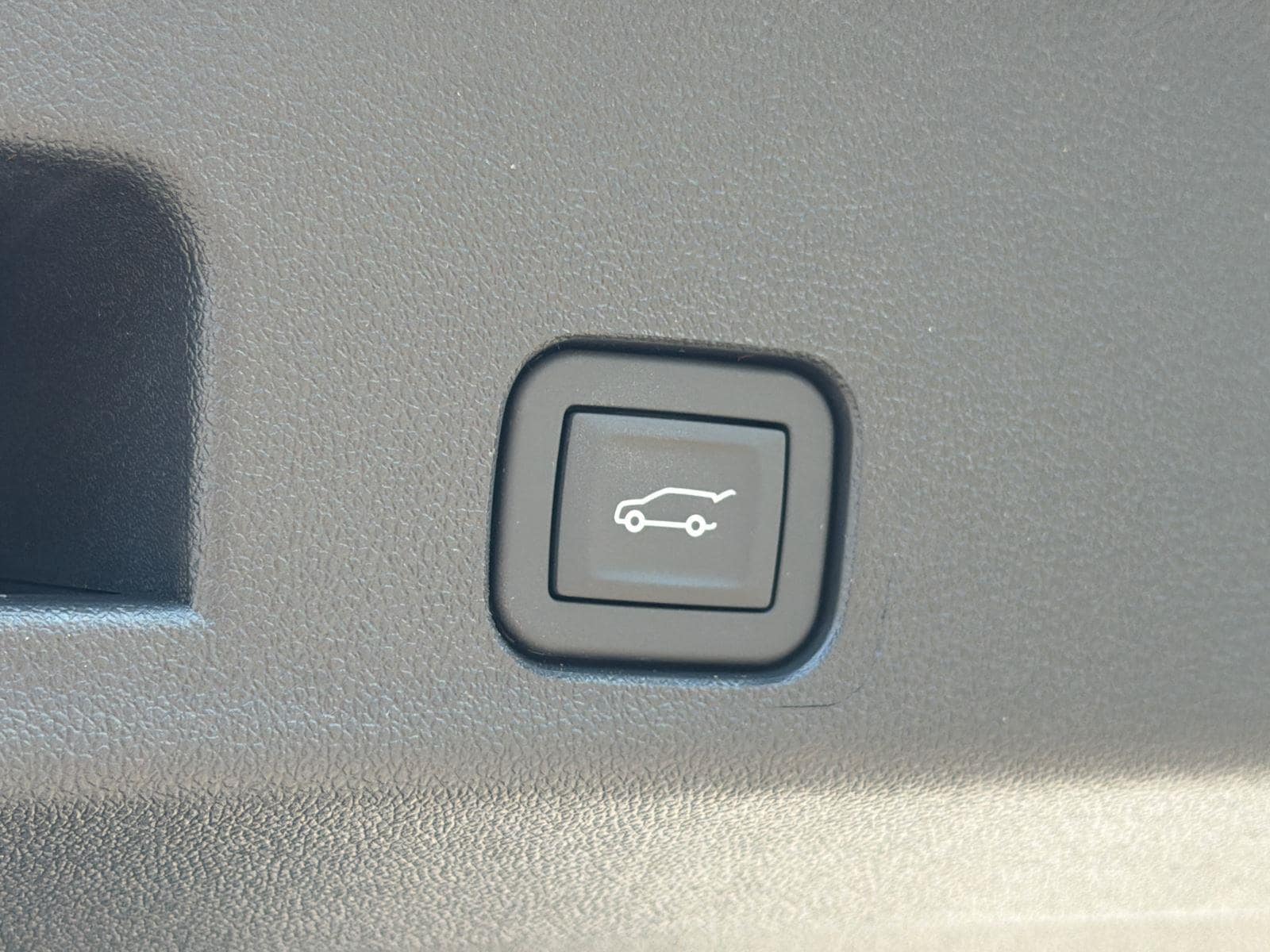 2026 Chevrolet Traverse LT - Photo 19