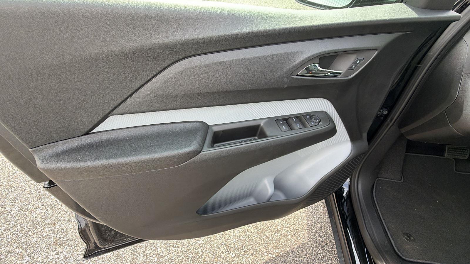 2027 Chevrolet Bolt LT - Photo 11