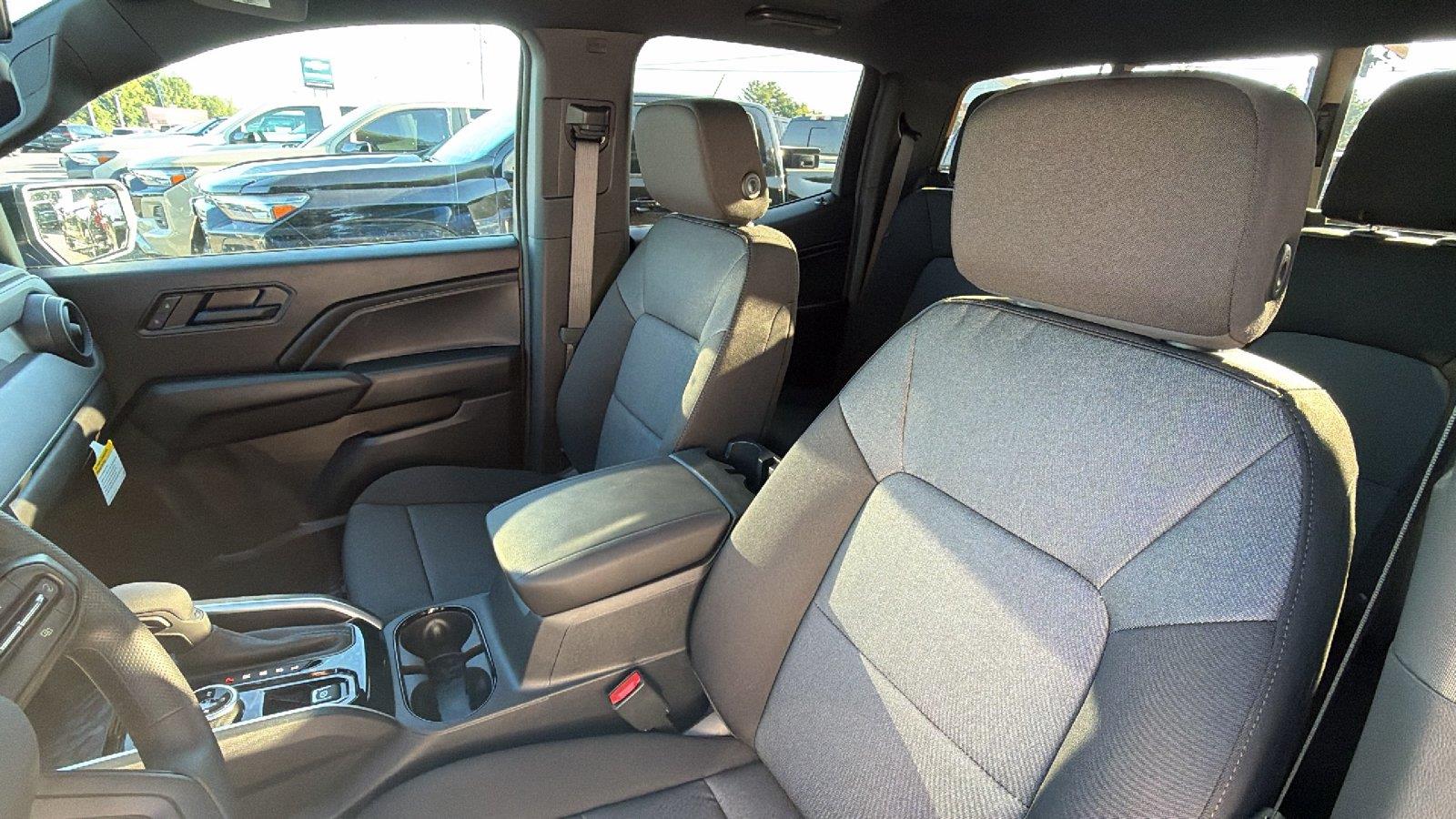 2026 Chevrolet Colorado Trail Boss - Photo 16