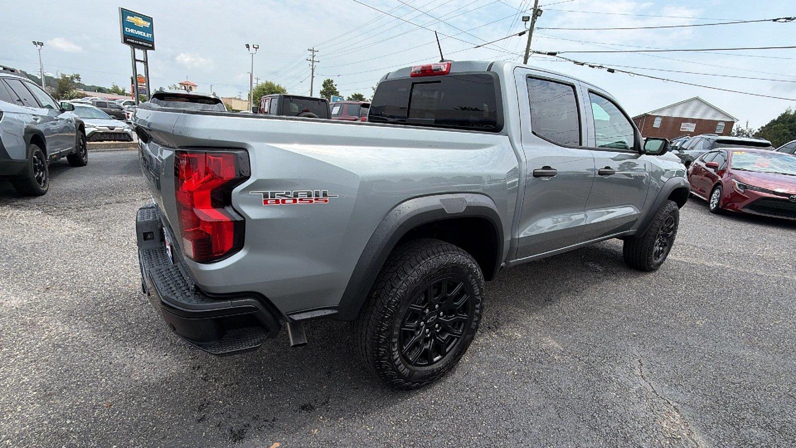 2026 Chevrolet Colorado Trail Boss - Photo 8