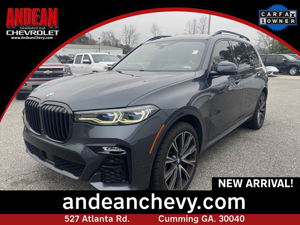 2022 BMW X7 M50i's photo