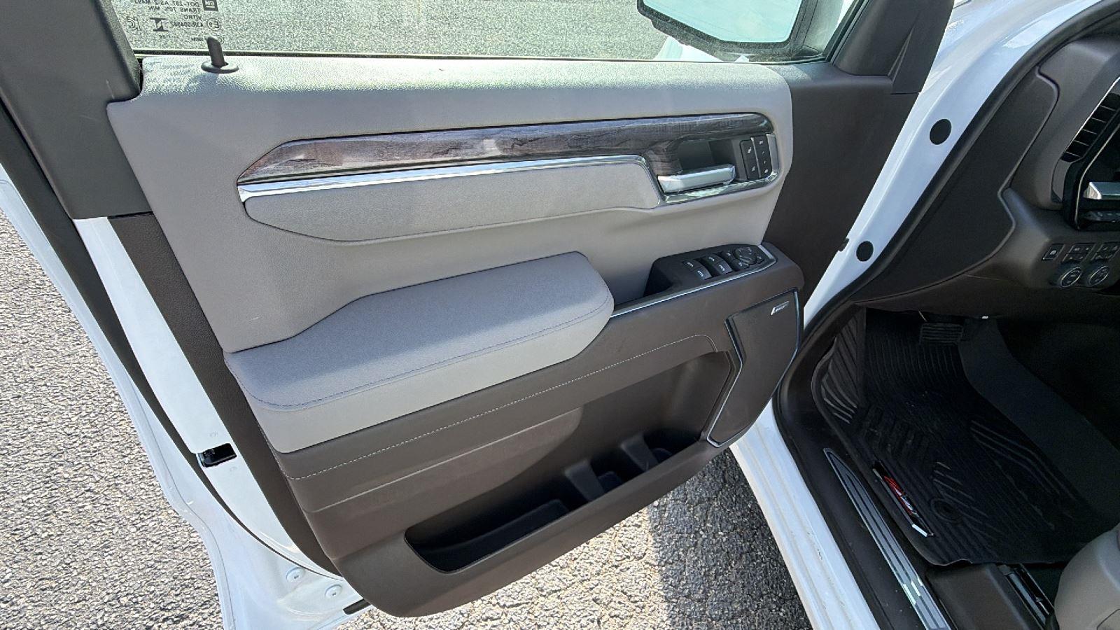 2026 Chevrolet Silverado 1500 LTZ - Photo 11