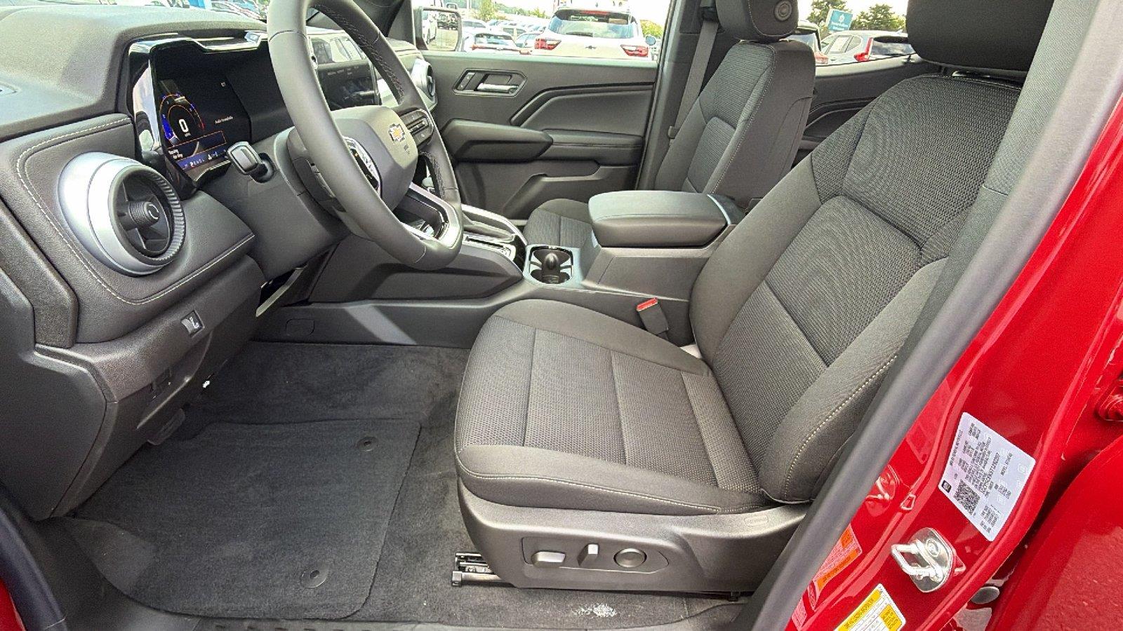 2026 Chevrolet Colorado LT - Photo 16