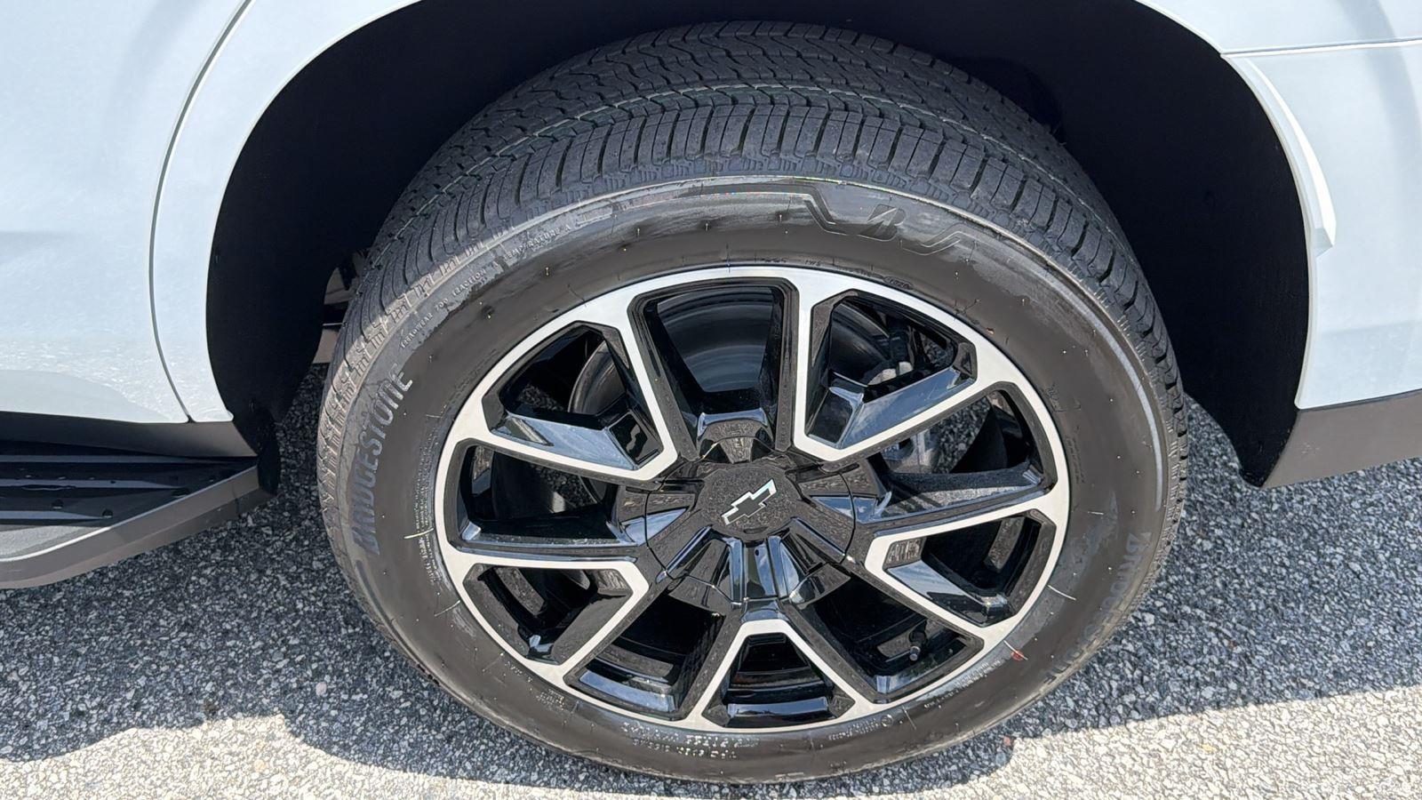 2026 Chevrolet Tahoe RST - Photo 9
