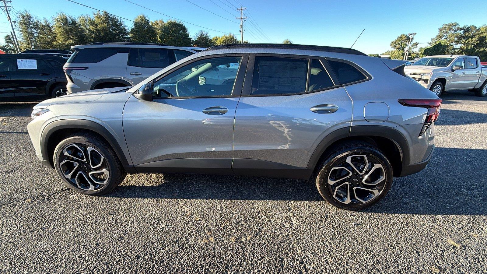 2026 Chevrolet Trax RS - Photo 12