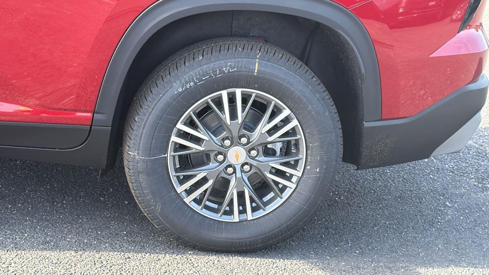 2026 Chevrolet Traverse LT - Photo 9