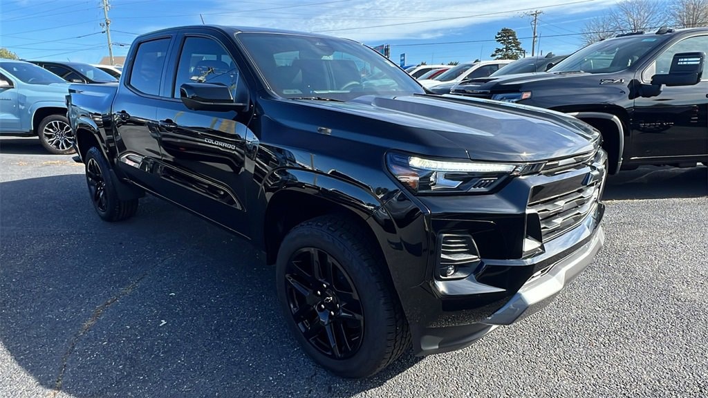 New 2025 Chevrolet Colorado Z71 Truck