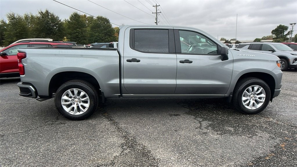 New 2026 Chevrolet Silverado 1500 Custom Truck