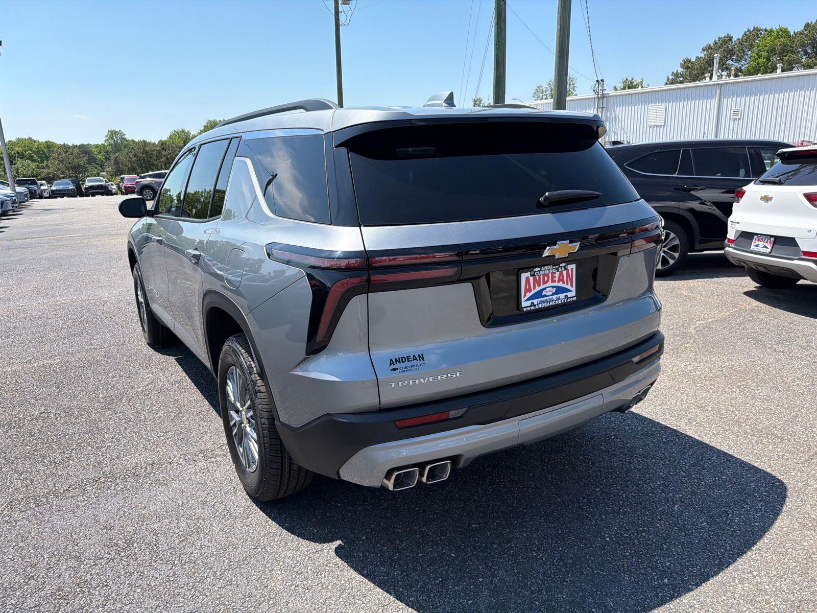 2026 Chevrolet Traverse LT - Photo 7