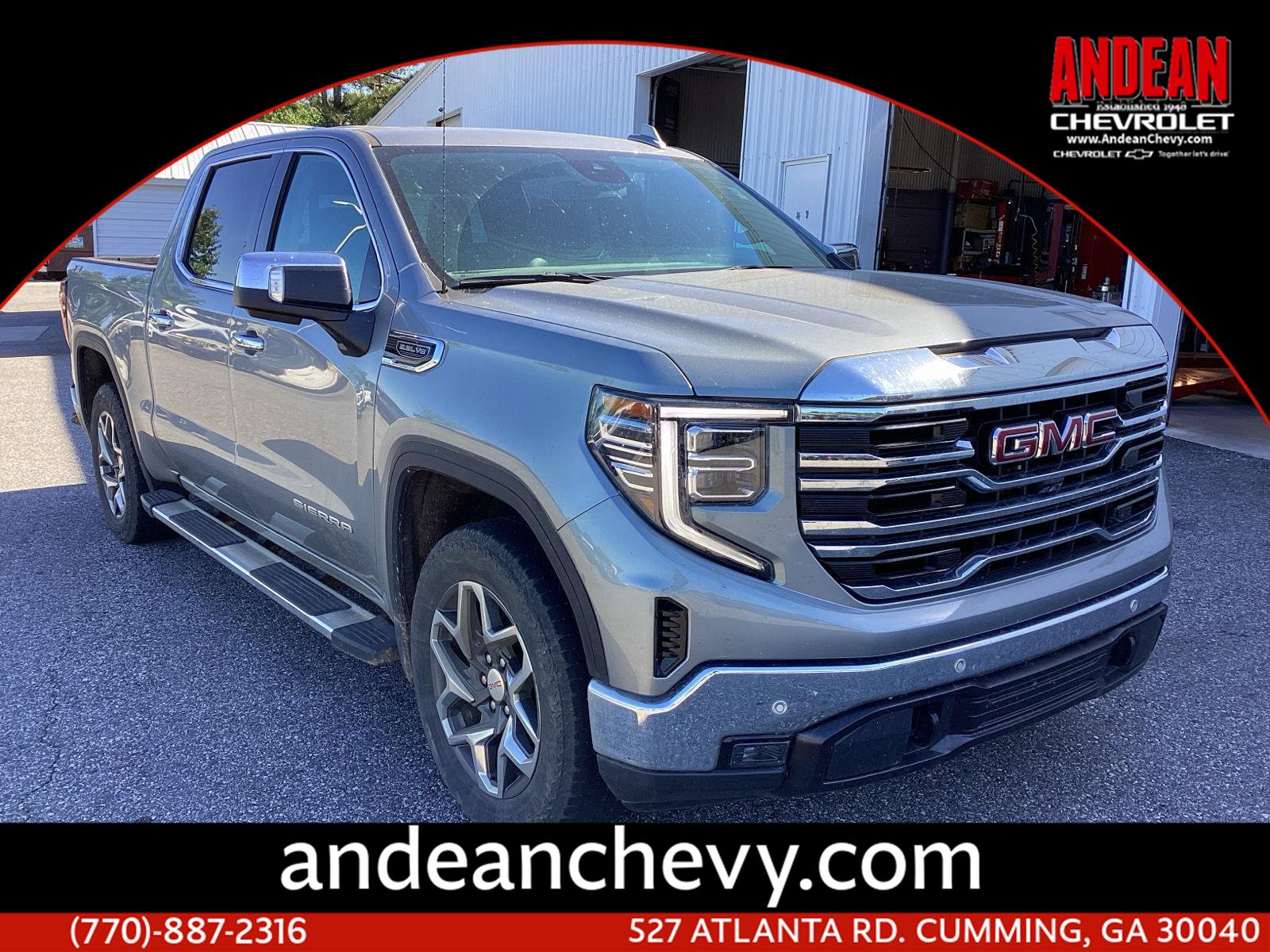 2023 GMC Sierra 4WD Crew Cab Short Box SLT's photo