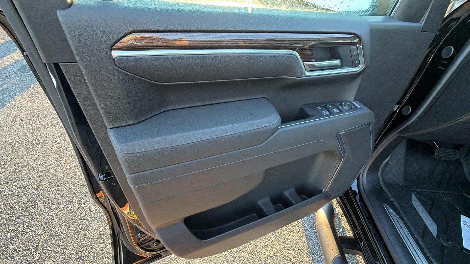 2026 Chevrolet Silverado 1500 RST - Photo 14