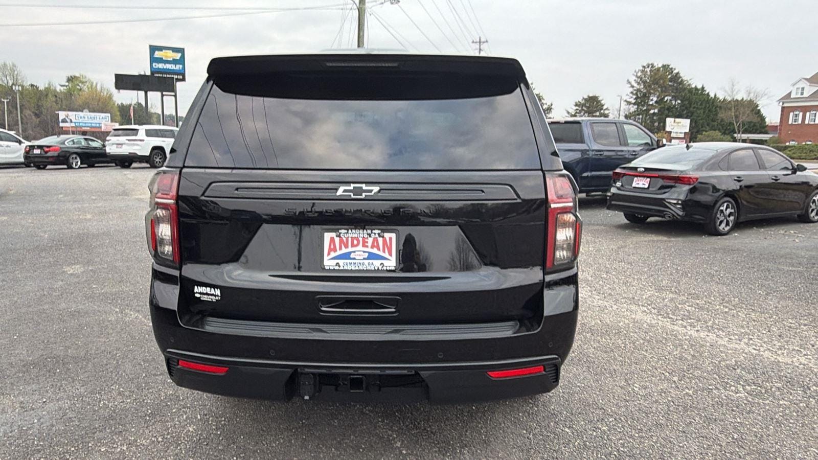 2024 Chevrolet Suburban Z71 - Photo 6
