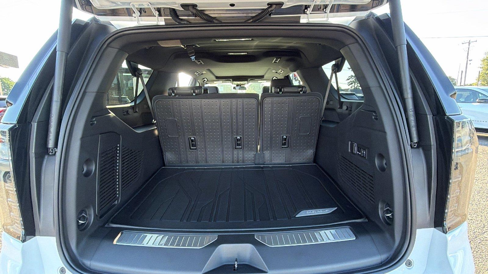 2026 Chevrolet Suburban RST - Photo 12